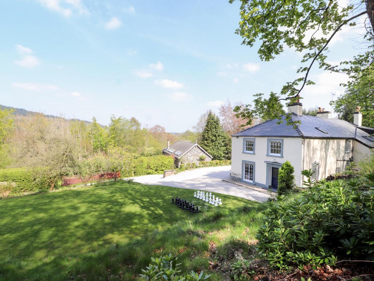 The Coach House Villa Llangollen Exterior photo