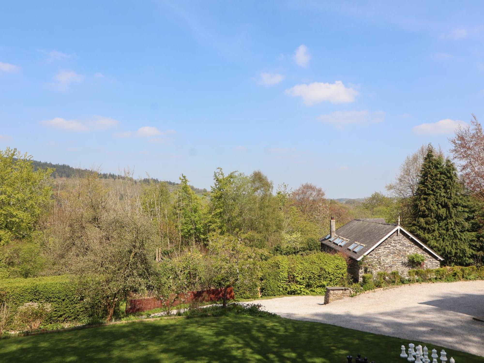 The Coach House Villa Llangollen Exterior photo